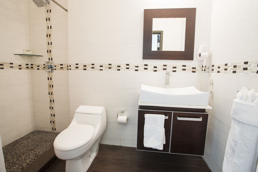 City Studio, 1 King Bed, City View (Ocean, No Sofa Bed)