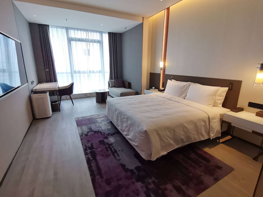 Room, 1 King Bed, Non Smoking - Photo 1