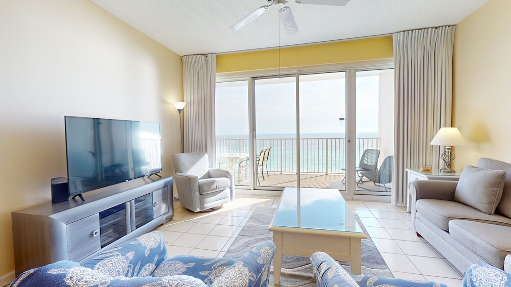 Condo (Tides 0804) photo 1