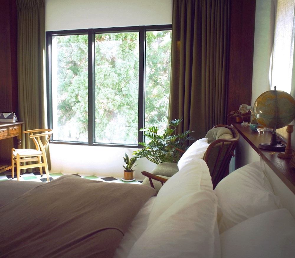 Senior Quadruple Room, Park View (Room Sep.) photo 2