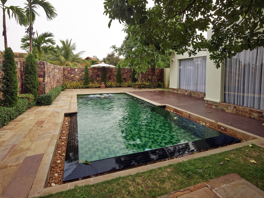 Private Pool, Three-Bedroom Villa photo 2