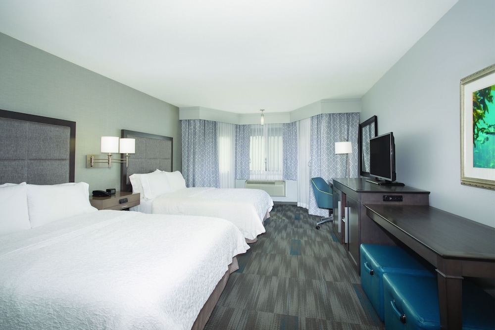 Room, 2 Queen Beds, Accessible (Hearing) photo 2