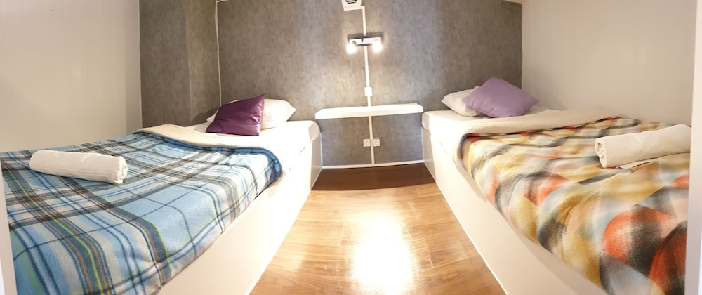 Deluxe Suite, Multiple Beds, Kitchenette photo 3