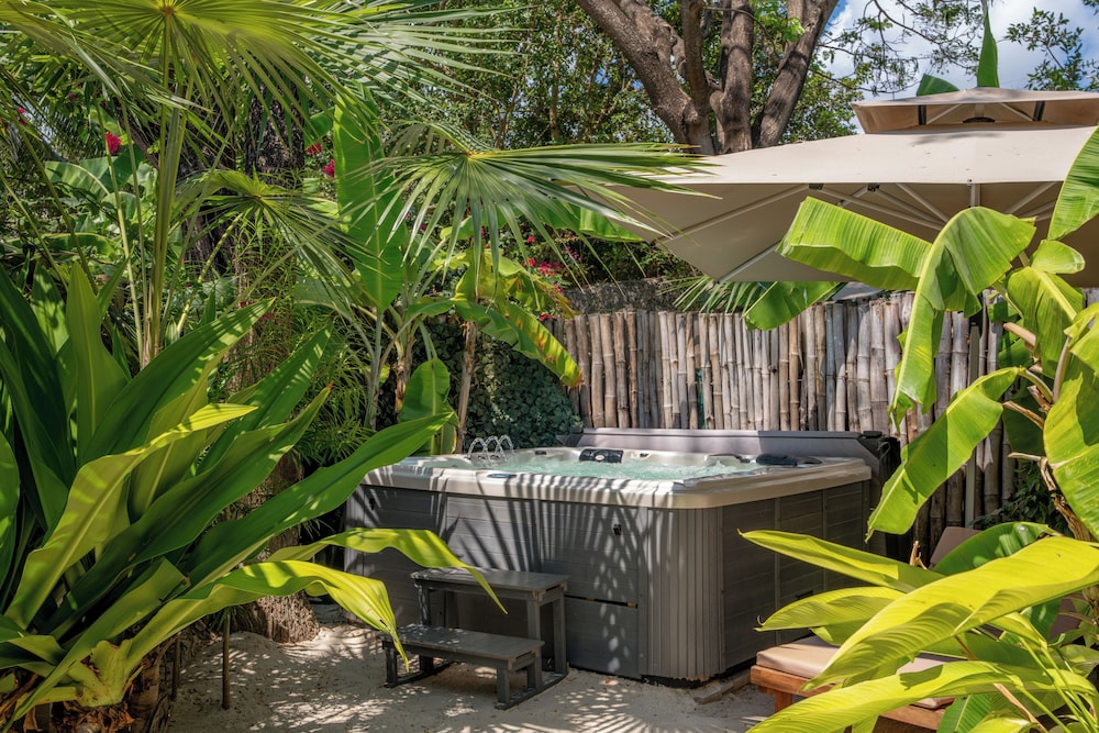 Quadruple Room, 2 Bedrooms, Pool Access, Garden Area (Cinnamon) photo 3