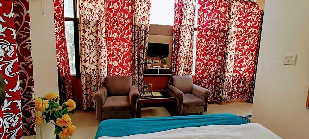 Deluxe Room - Photo 18