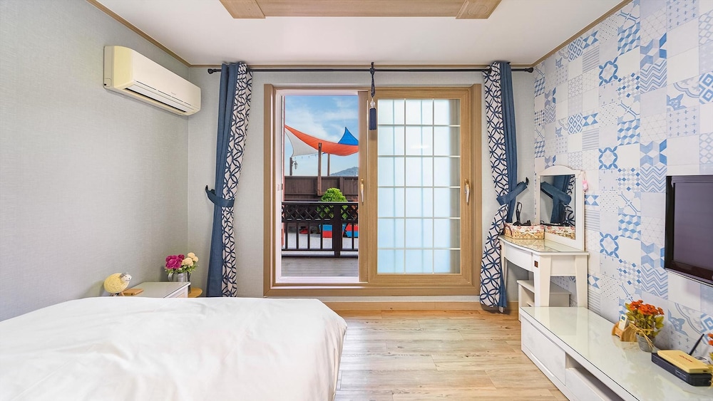 Basic Room, 1 Bedroom (Jupiter) photo 2