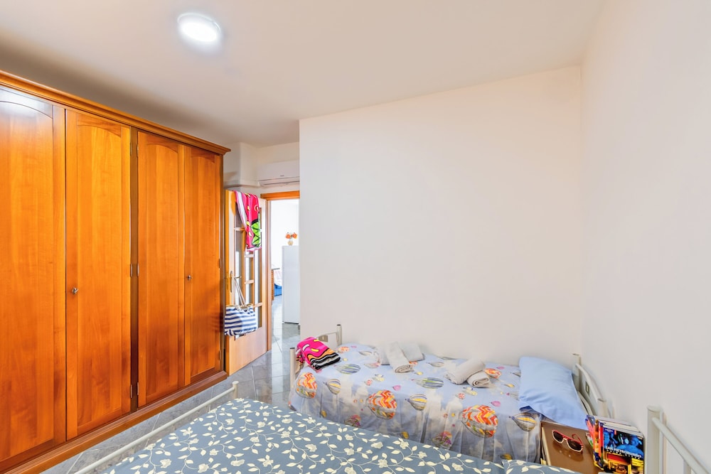 Family Apartment, 2 Bedrooms (Marina Di Camerota Apt front Sea)