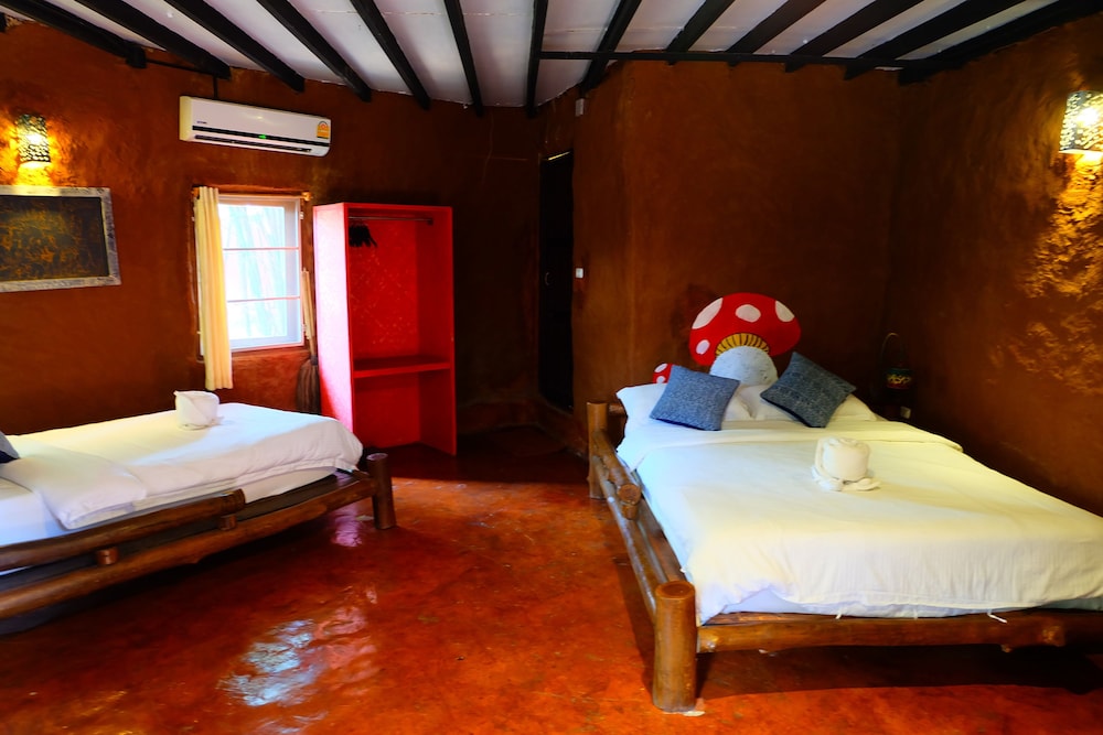Deluxe Mud House photo 1