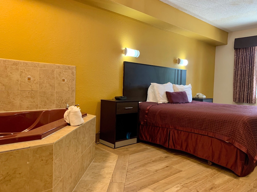 King Jacuzzi Room - Photo 5
