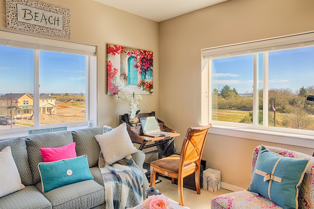 Luxury Condo, 3 Bedrooms, Resort View photo 2