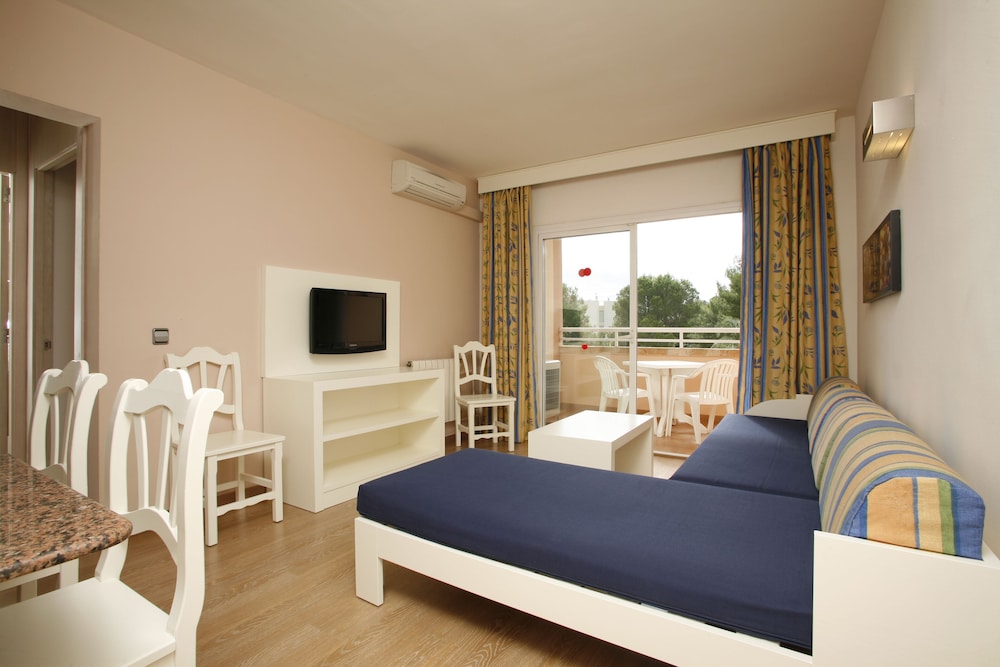 Apartment, 2 Bedrooms, Balcony