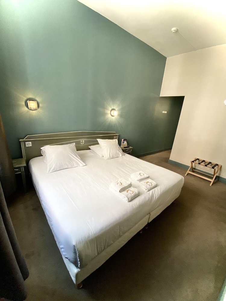 Superior Double Room - Photo 4