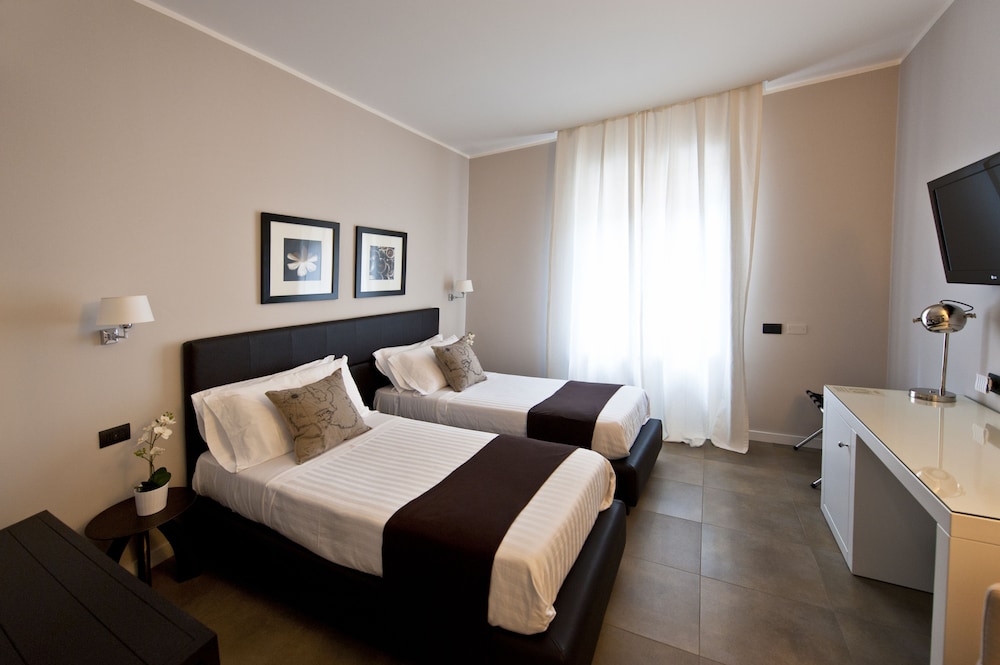 Standard Room, 2 Twin Beds, Non Smoking, City View photo 1