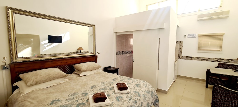 Standard Room photo 1
