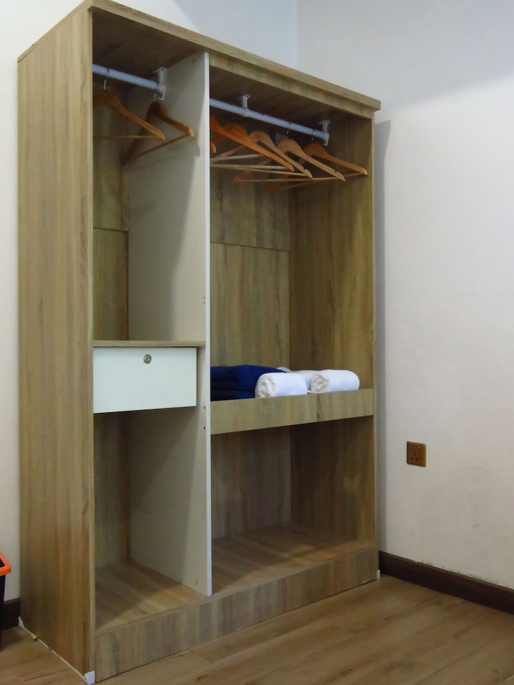 Standard Double Room - Photo 10
