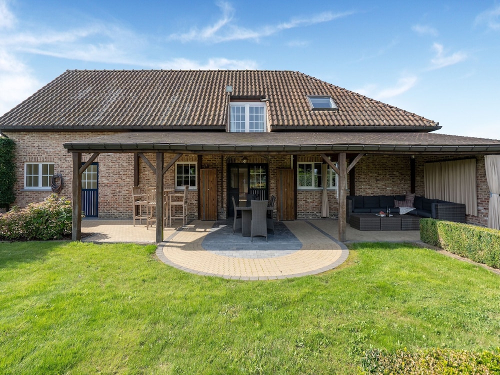 House photo 1