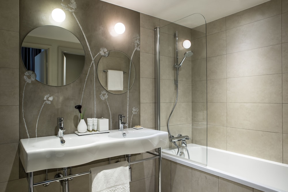 Hôtel Parc Saint-Séverin - Esprit de France bathroom photo