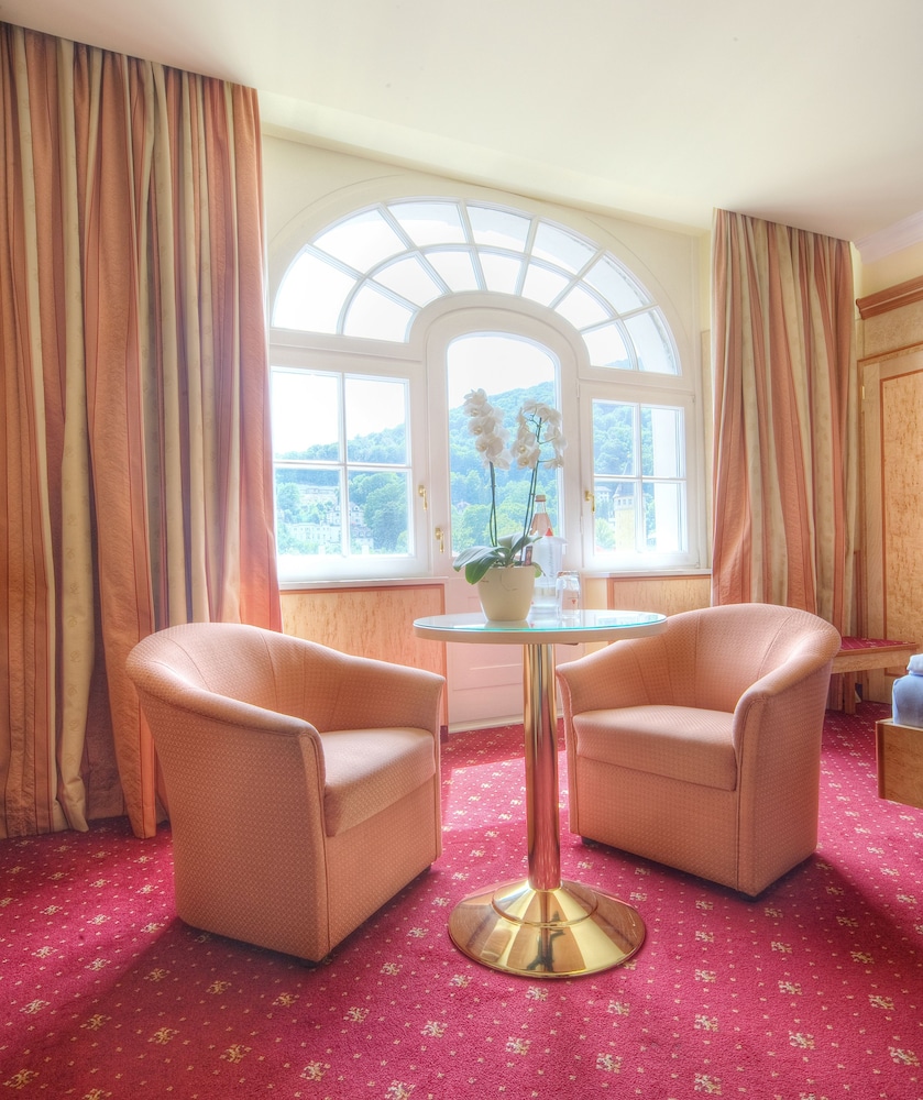 Double Room - Photo 5