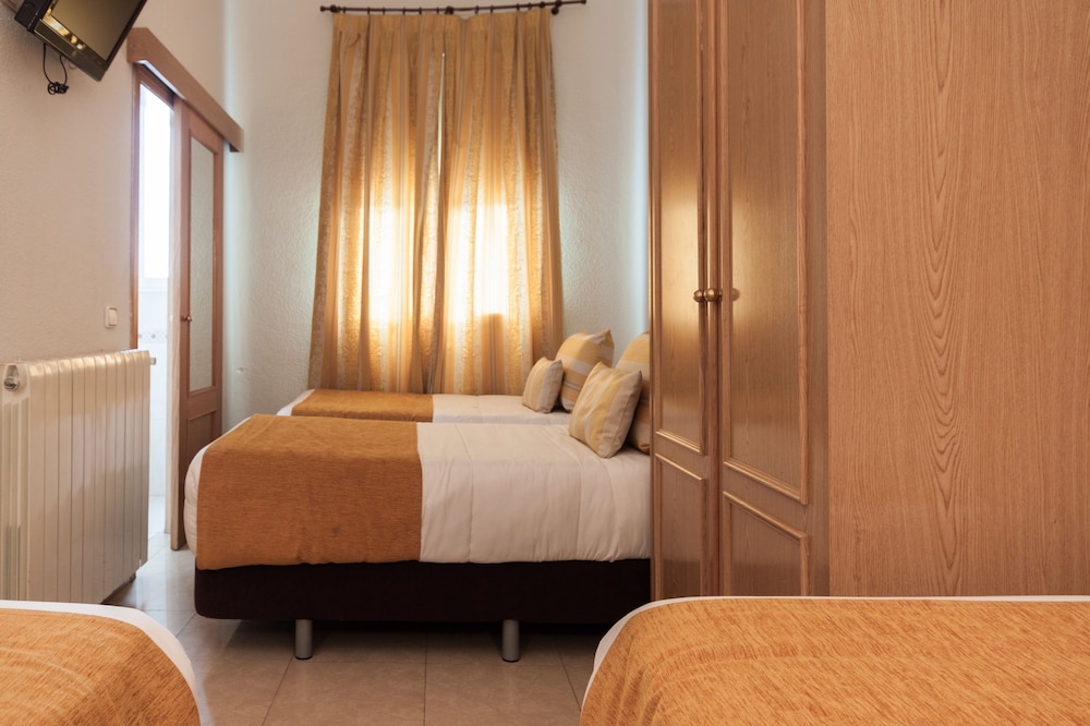 Quadruple Room photo 2