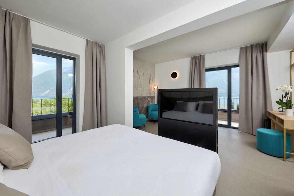 Junior Studio Suite, Lake View photo 1