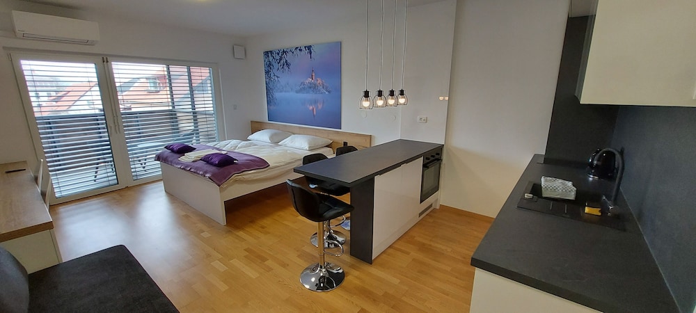 Grand Apartment