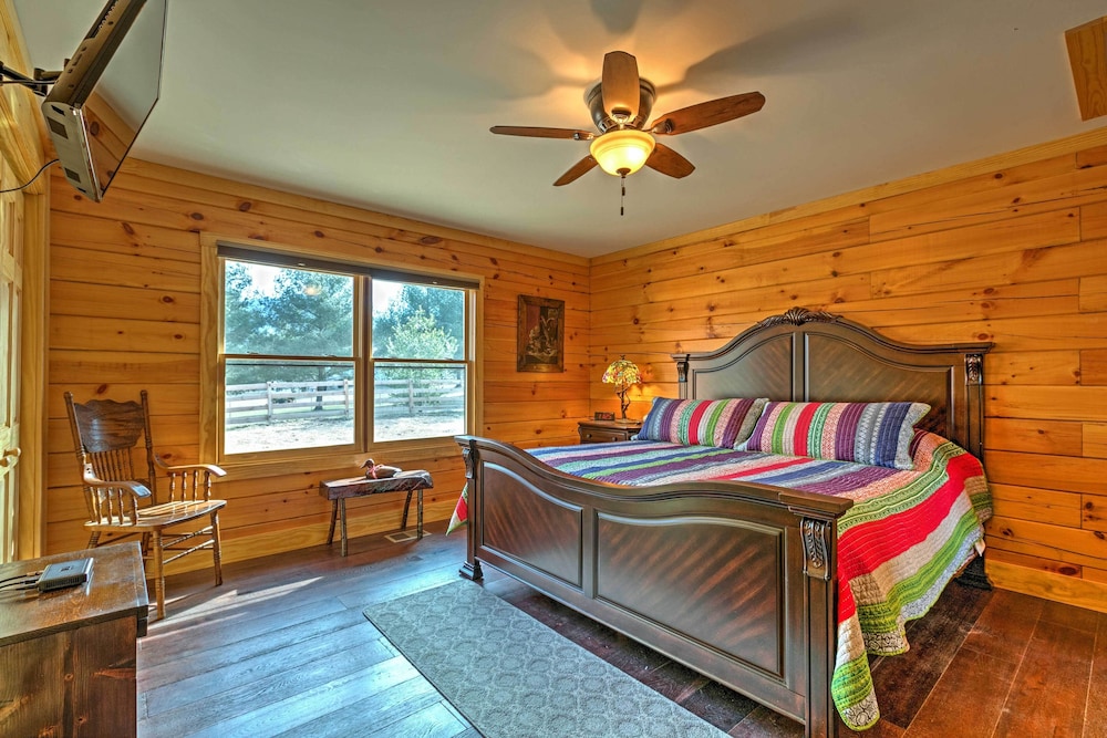 House (2 Bedrooms) photo 2