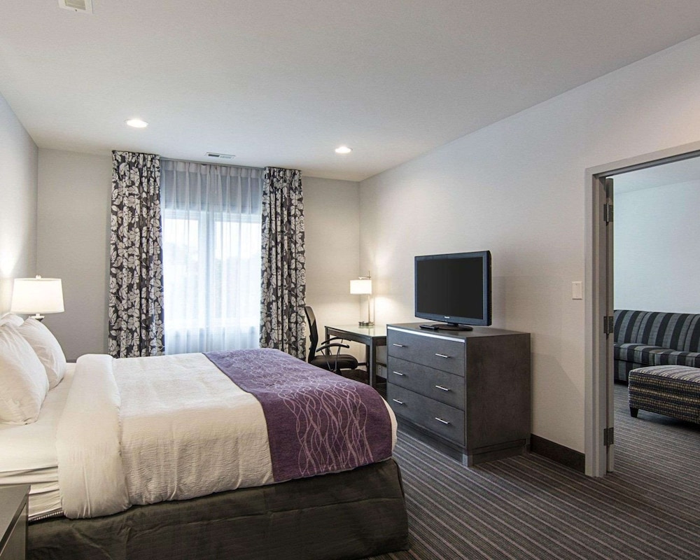 Suite, 1 Bedroom, Non Smoking - Photo 2