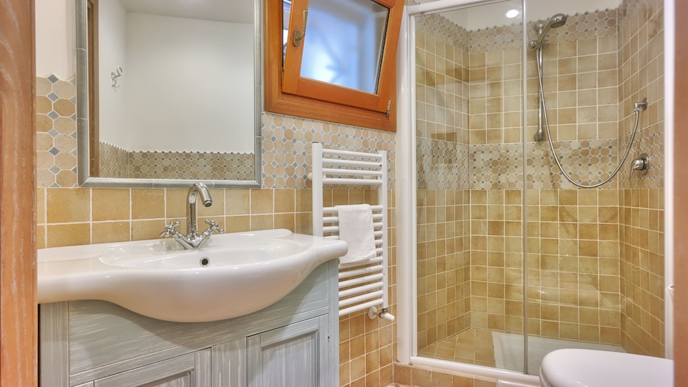 Villa, 4 Bedrooms (7 pax) photo 3