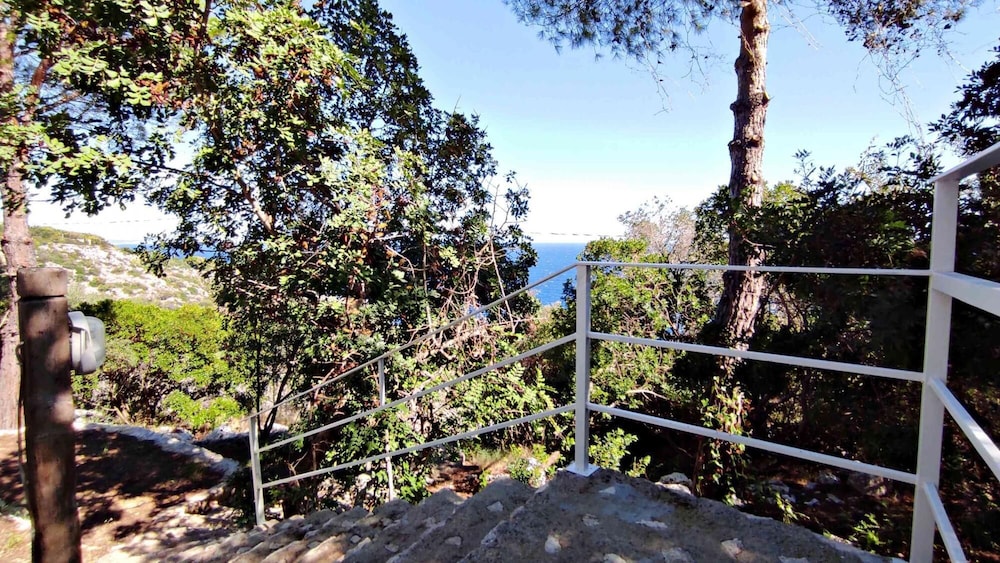 Villa photo 2