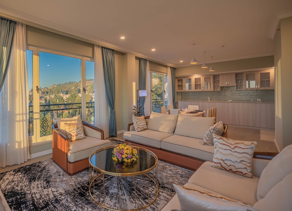 Grand Suite - Photo 1