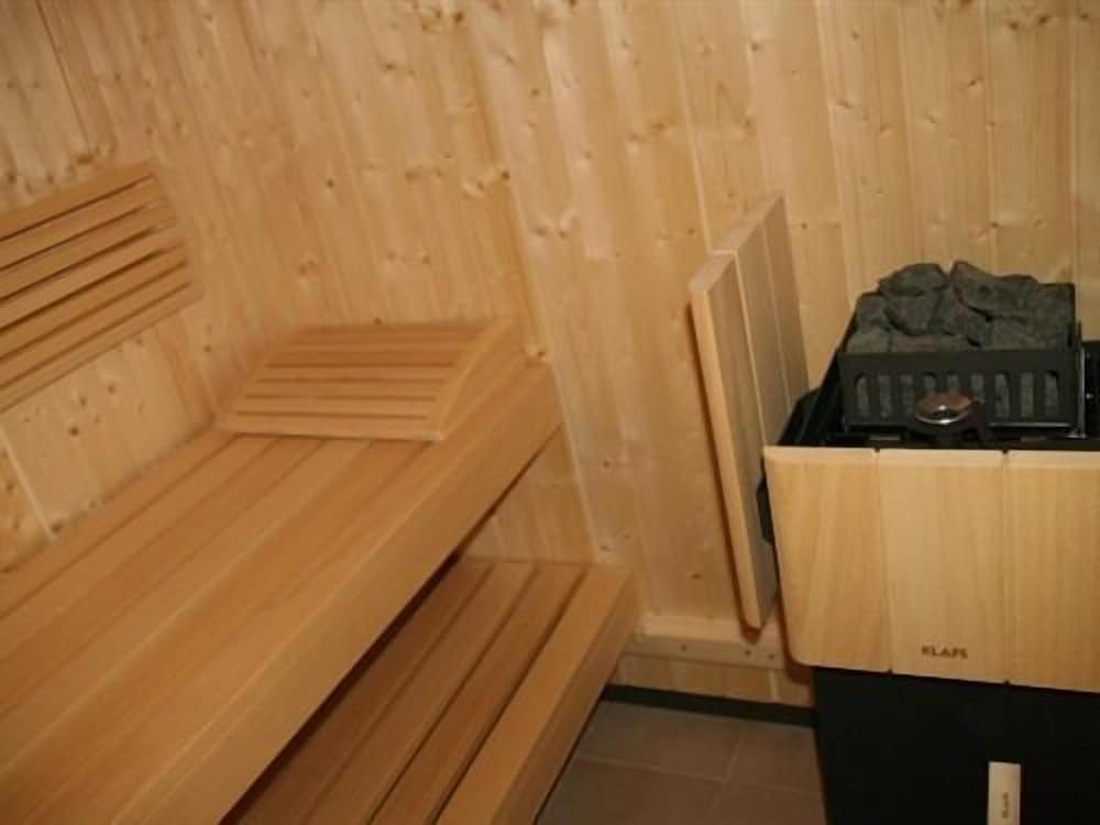 Luxury Double Room, Garden View (Deauville) photo 3