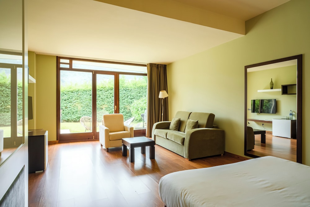 Suite Junior, Vista al Jardín
