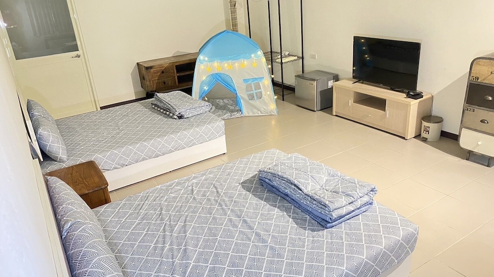 Family Quadruple Room photo 2