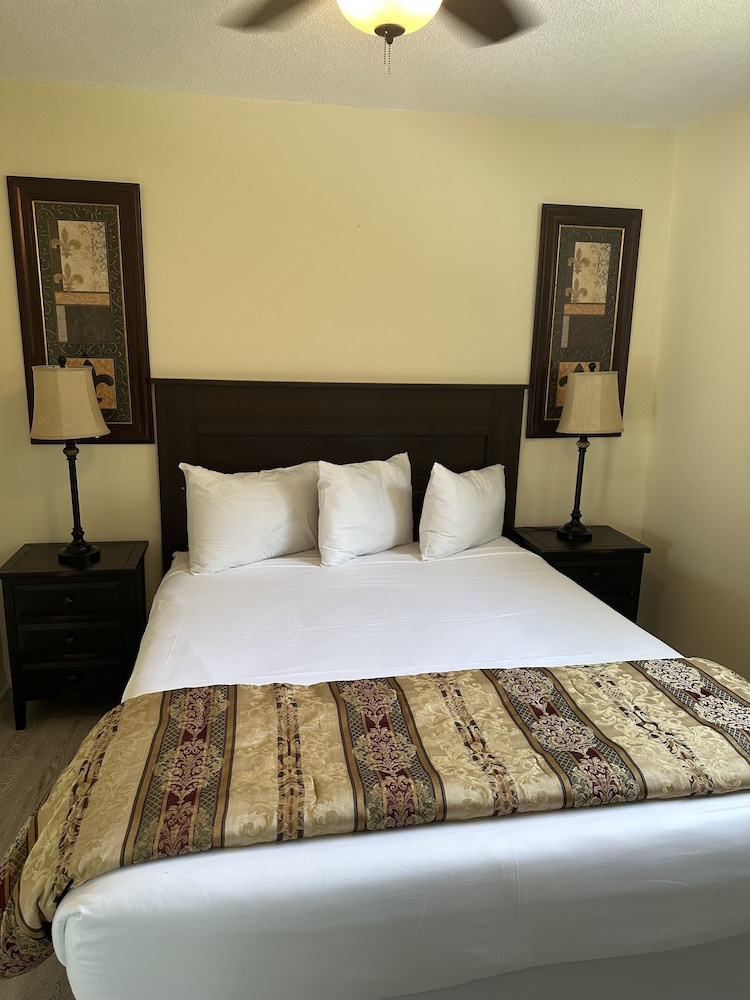 Townhome, 2 Bedrooms photo 3