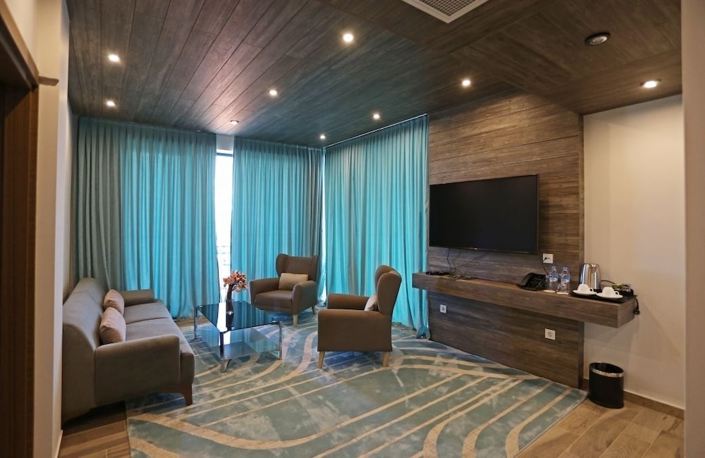 Suite, Terrace