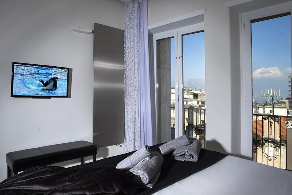 Luxury Apartment, City View