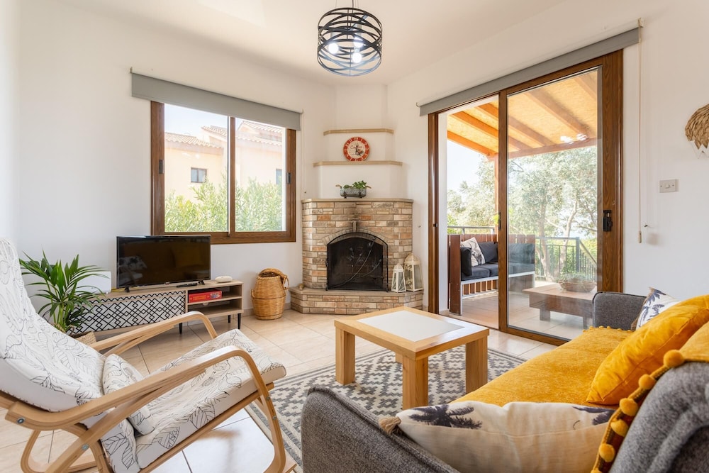 Villa photo 1