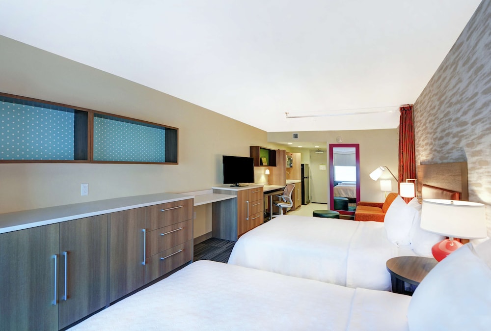 Studio, 2 Queen Beds, Accessible, Bathtub - Photo 3