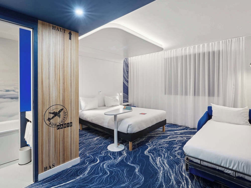Standard Room, Multiple Beds - Photo 1