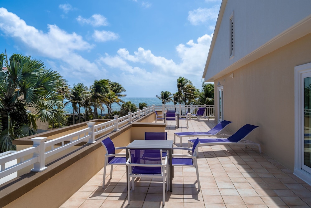 Villa, 3 Bedrooms, Ocean View (Balcony) - Photo 4