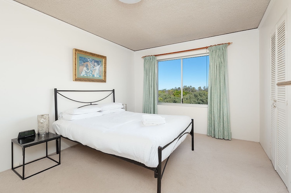Apartment, 3 Bedrooms, Beach View photo 1
