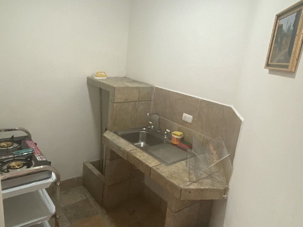 Executive Apartment, 1 Queen Bed, Non Smoking, Mountain View photo 2