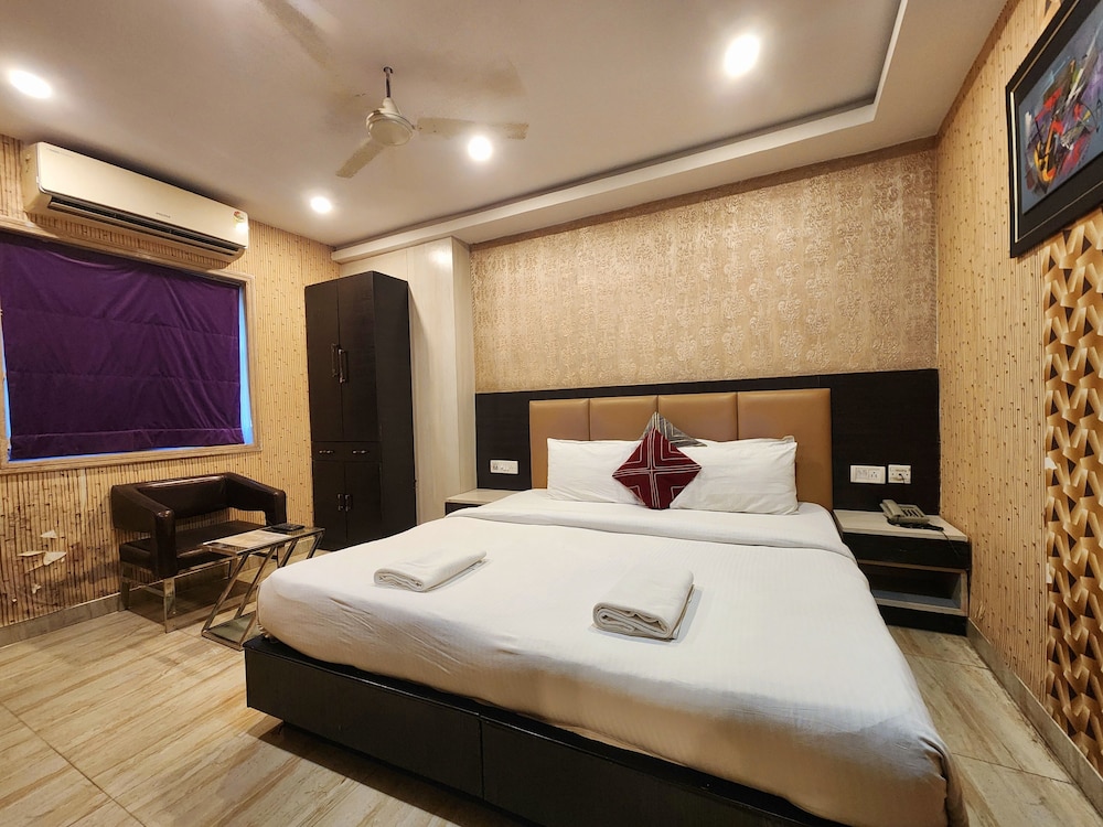 Double Room, City View