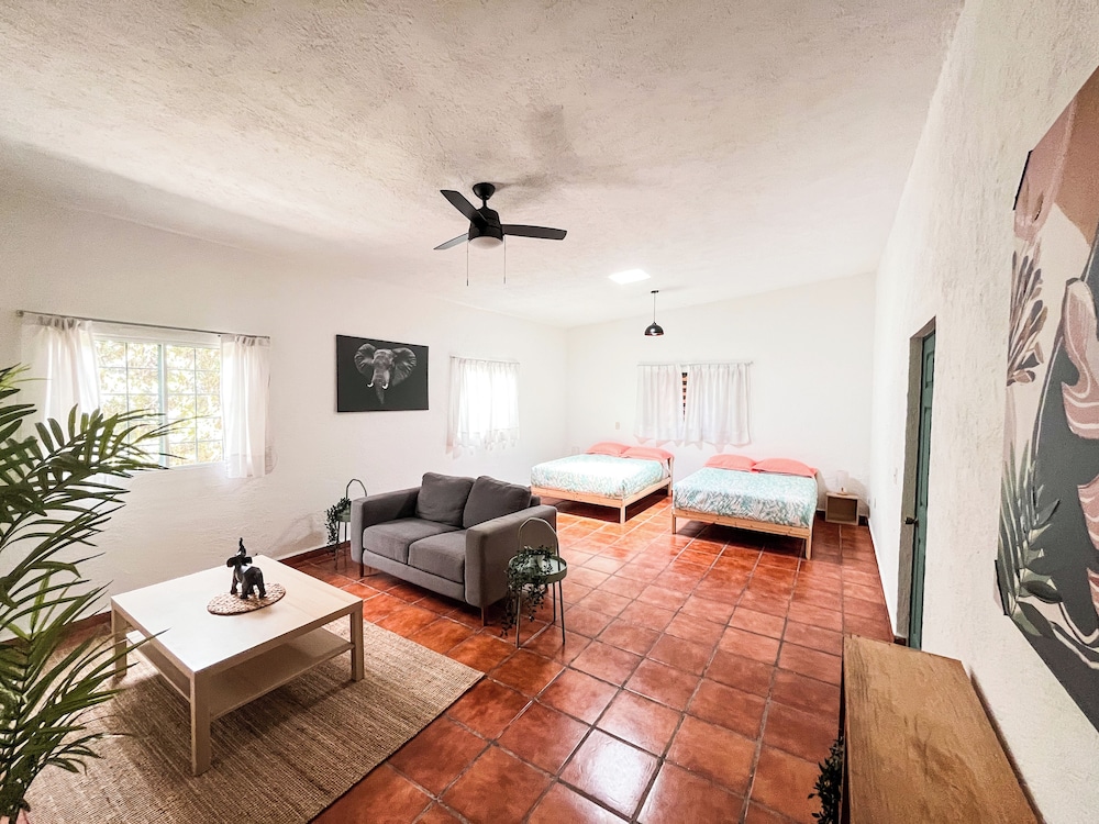 Comfort Duplex, Kitchen, Garden View photo 1