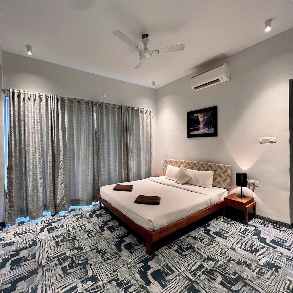 Luxury Villa photo 1