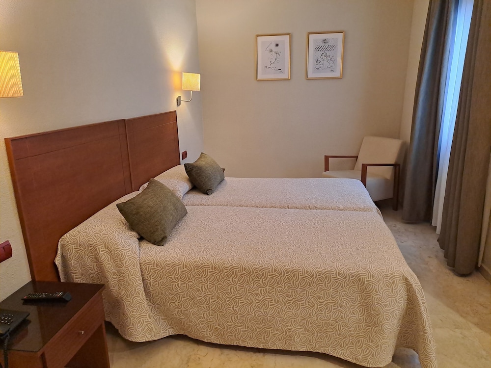 Habitación Doble Económica (Interior)