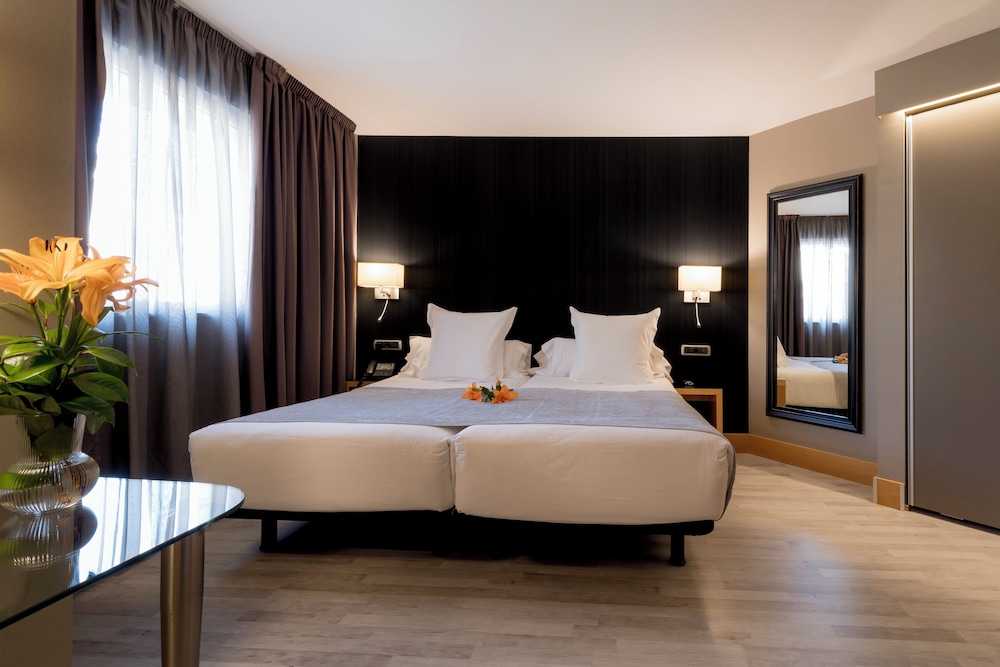 Basic Room - Photo 1