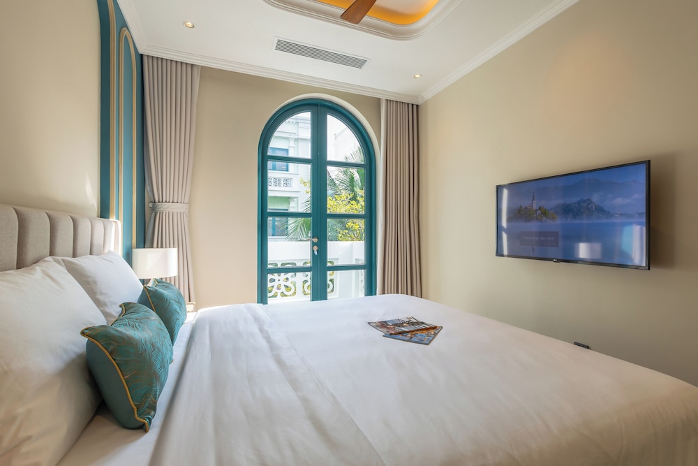 Deluxe Double Room - Photo 8
