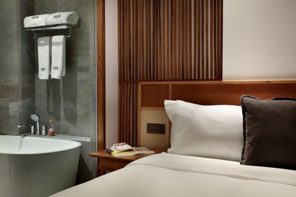 Exclusive Double Room, River View photo 2