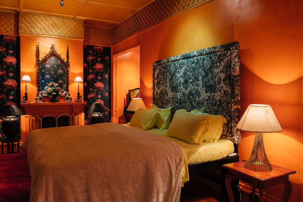 Peony Room